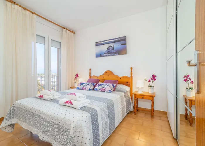 Basic Comfort Gran Reserva 0103 Lejlighed Empuriabrava