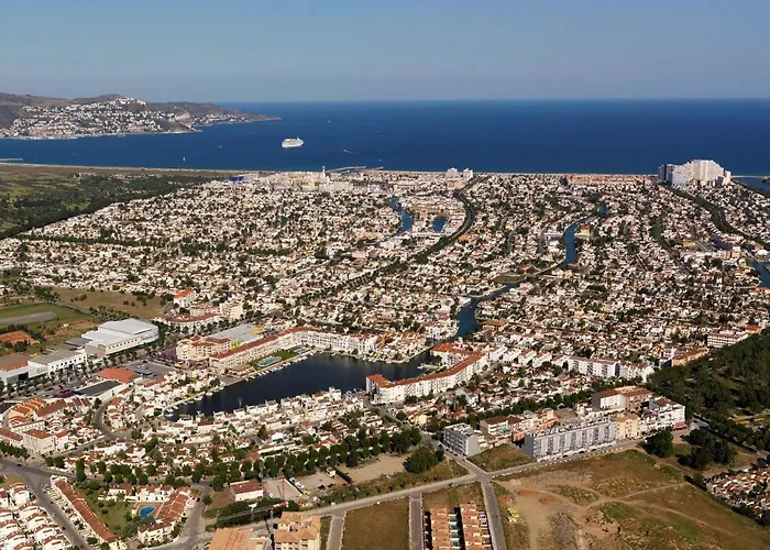 Basic Comfort Gran Reserva 0103 Apartamento Empuriabrava